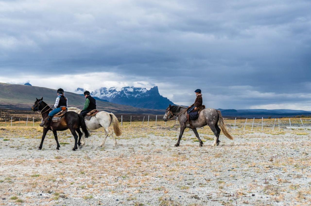 Estancia Cerro Guido Torres del Paine National Park Exterior photo